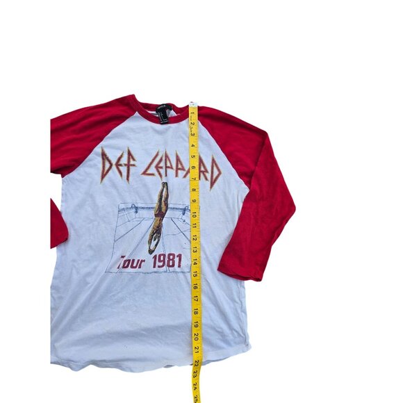 Def Leppard Tour 1981 Raglan Shirt By Forever 21 Red & White Long Sleeve Size S - Picture 4 of 5